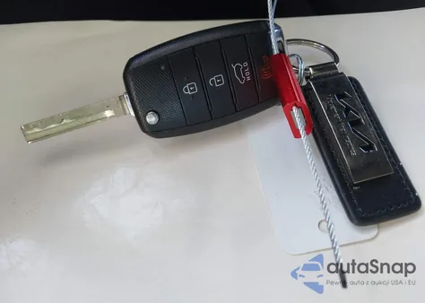 2018 Kia Sorento 2.4L Lx из США, поврежденный, VIN 5XYPG4A34JG387688